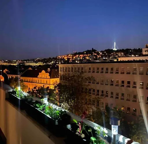 Апартаменти Panoramic In Old Town