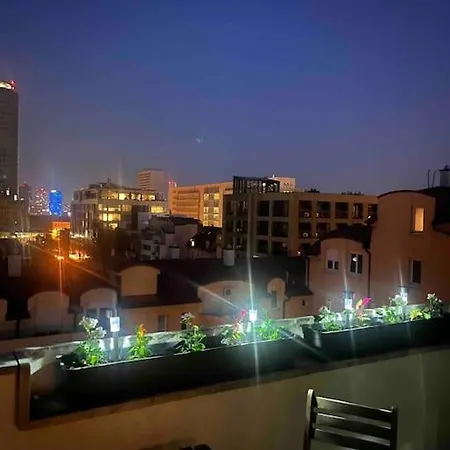 Panoramic In Old Town Apartment *